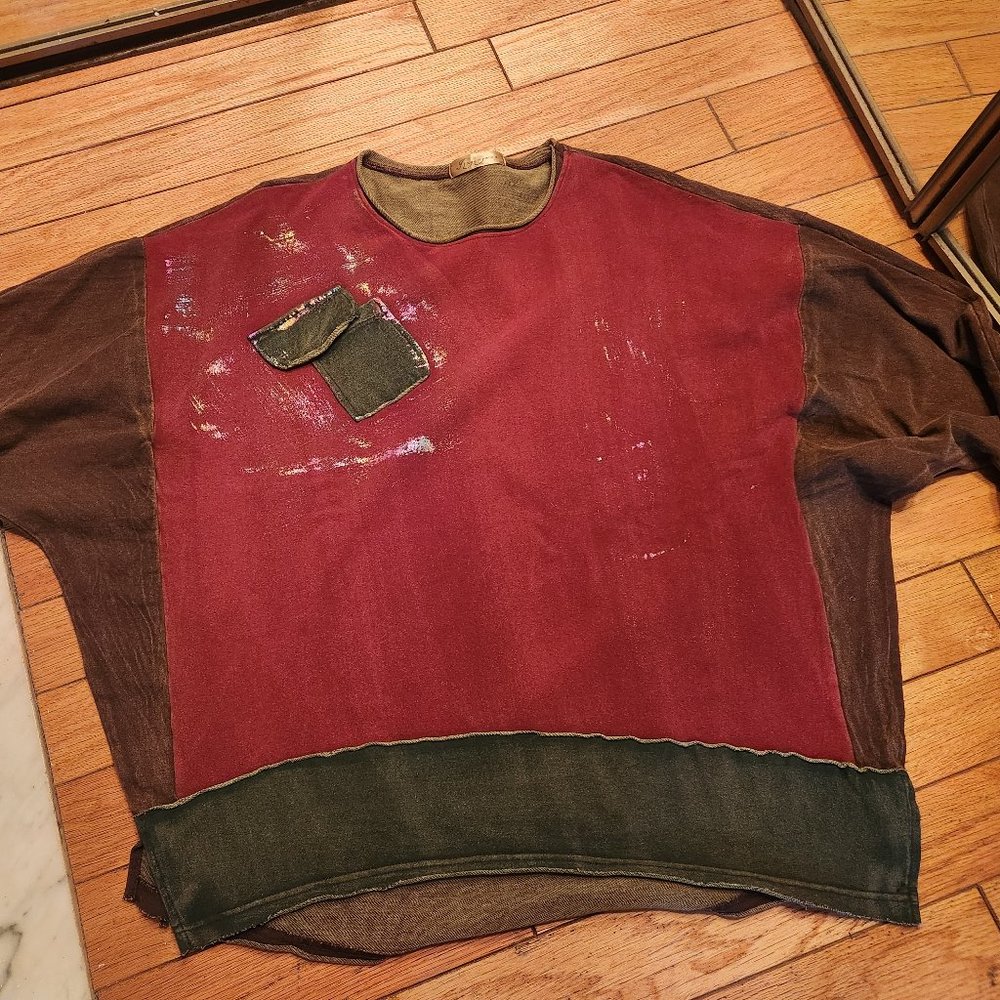 OUTRAGEOUS SWEATSHIRT